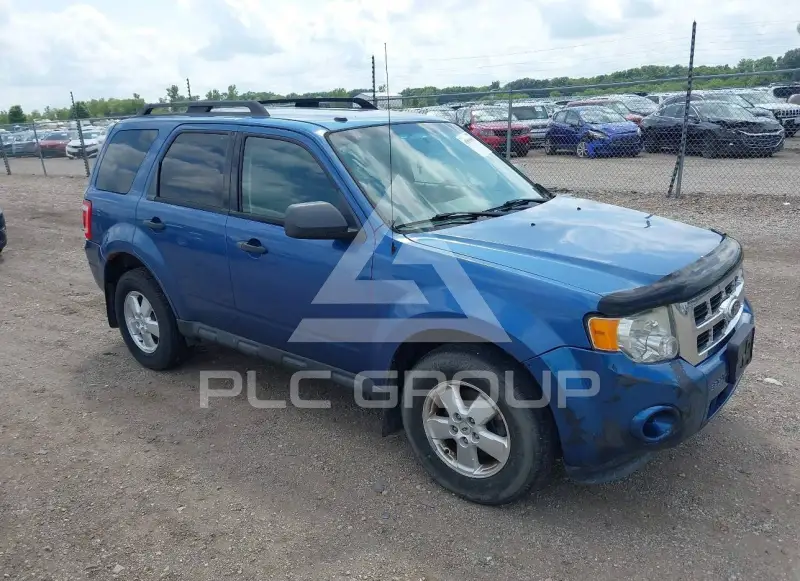 2010 Ford ESCAPE photo