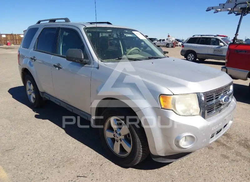 2010 Ford ESCAPE photo
