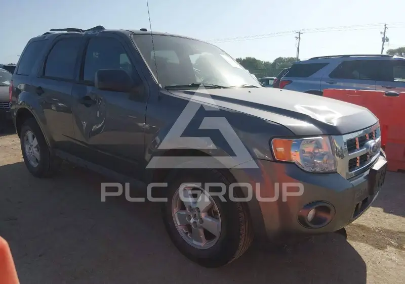 2010 Ford ESCAPE photo