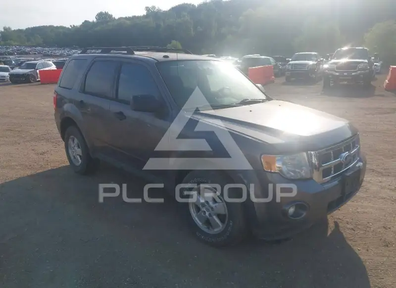 2010 Ford ESCAPE photo