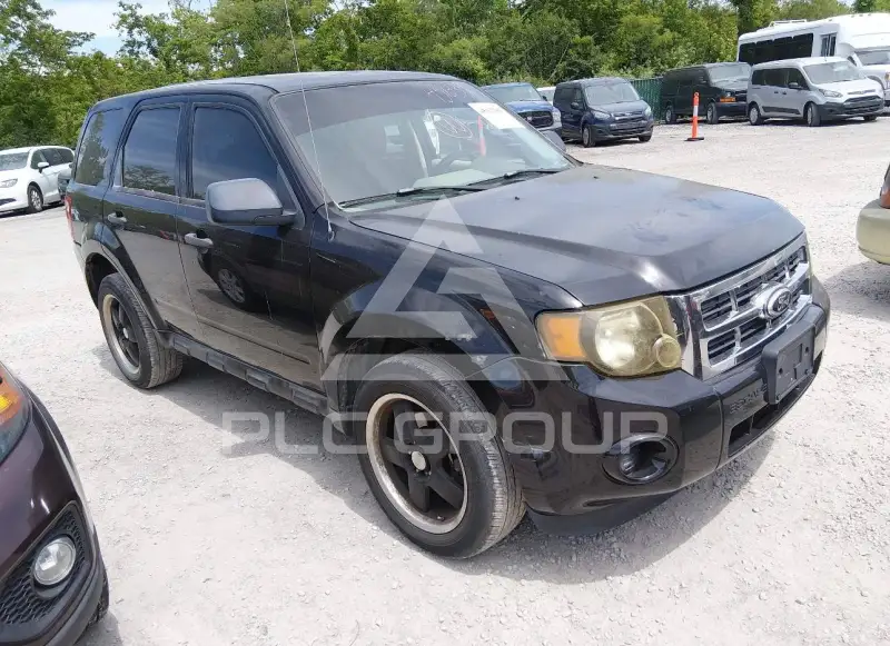 2010 Ford ESCAPE photo