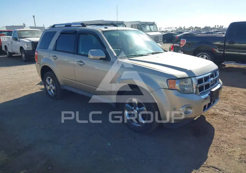 2010 Ford ESCAPE photo