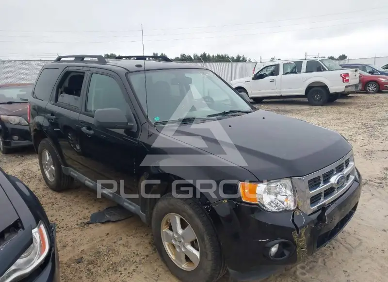 2010 Ford ESCAPE photo