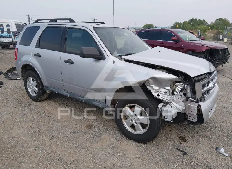 2010 Ford ESCAPE photo