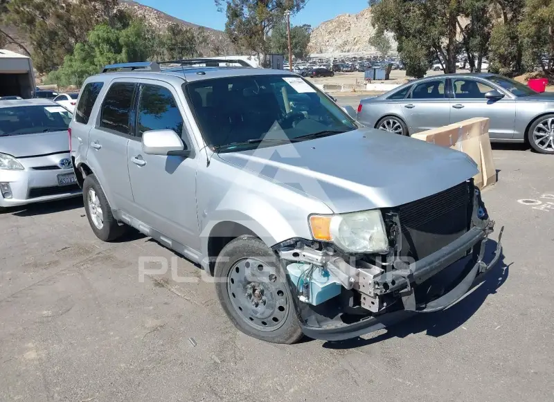 2010 Ford ESCAPE photo