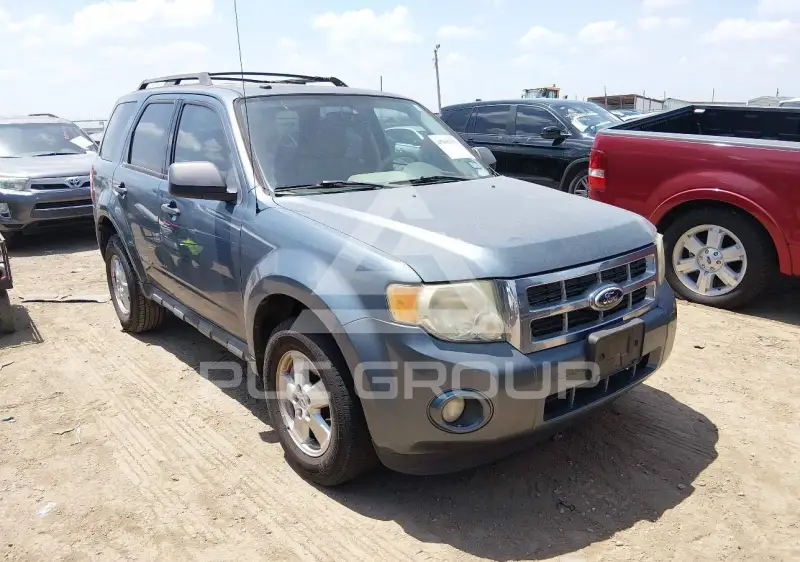 2010 Ford ESCAPE photo
