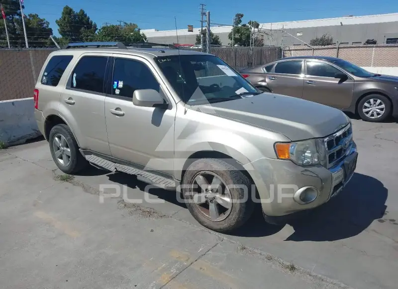 2010 Ford ESCAPE photo
