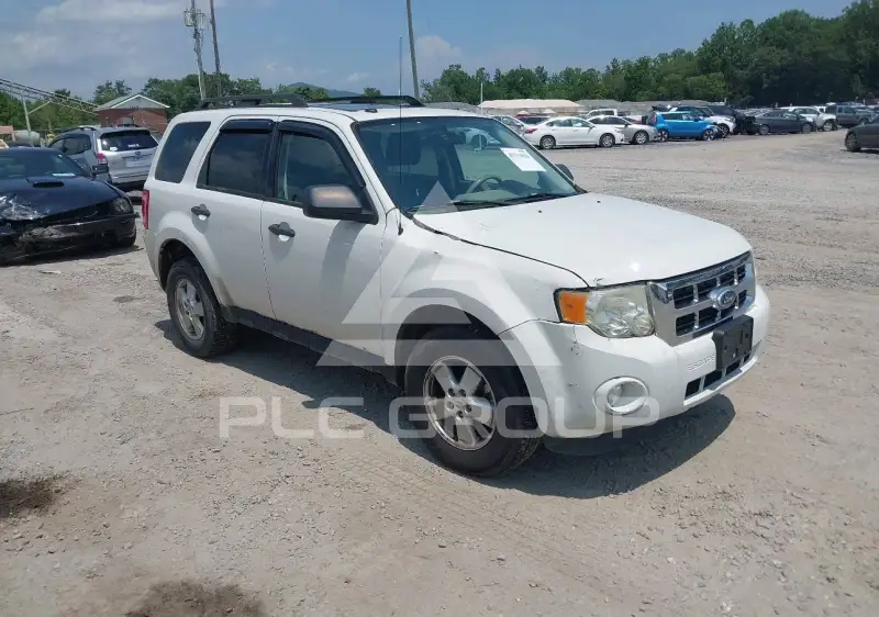 2010 Ford ESCAPE photo