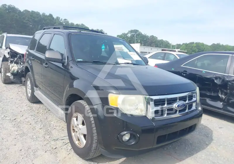 2010 Ford ESCAPE фото