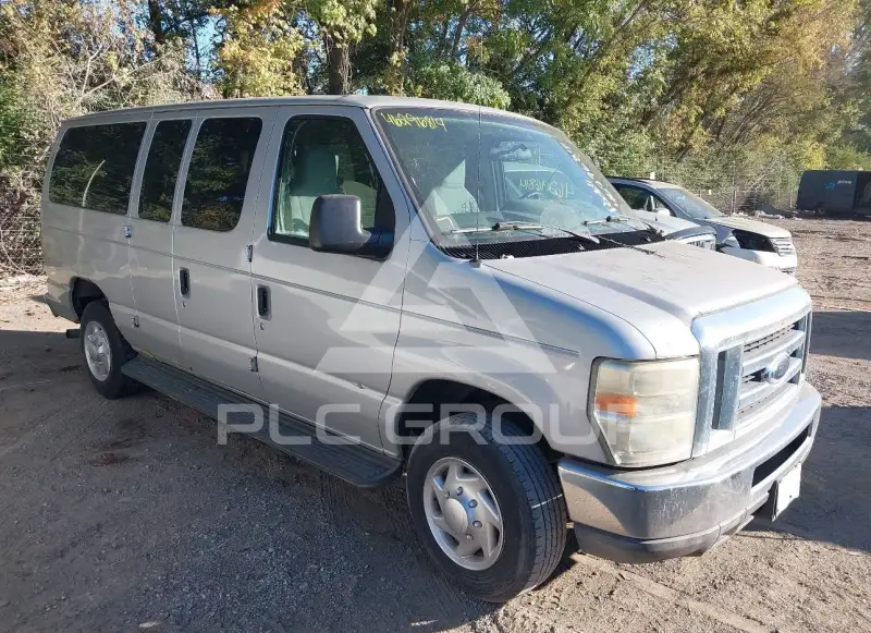 2010 Ford E-350 photo