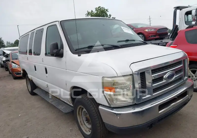 2010 Ford E-350 фото