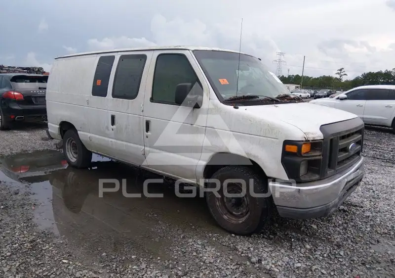 2010 Ford E-150 фото