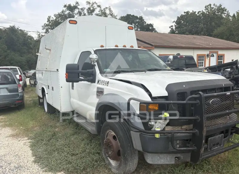 2010 Ford F-550 фото