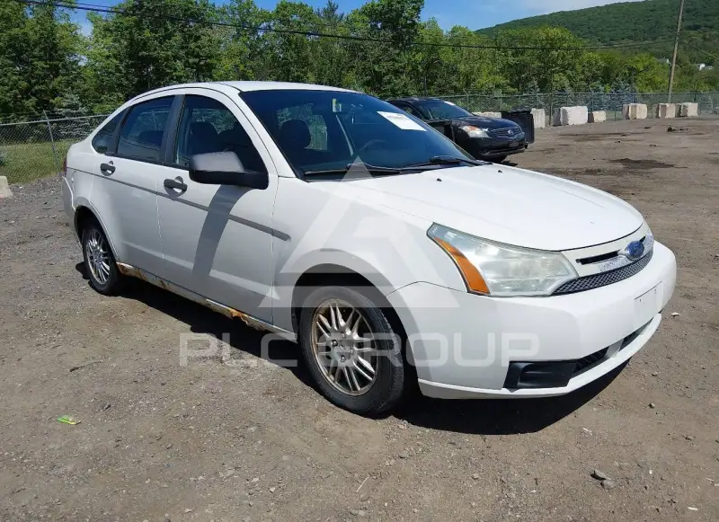2010 Ford FOCUS photo