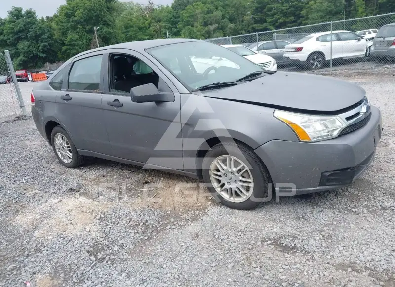 2010 Ford FOCUS photo