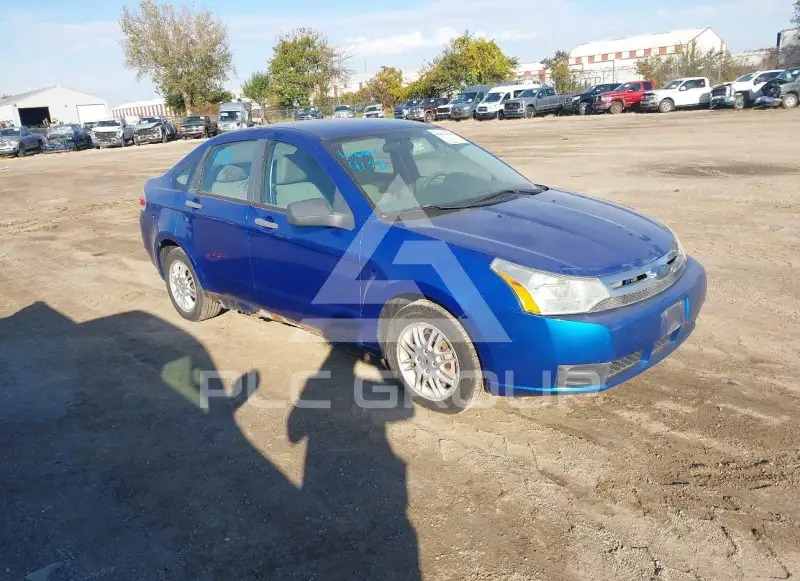 2010 Ford FOCUS фото