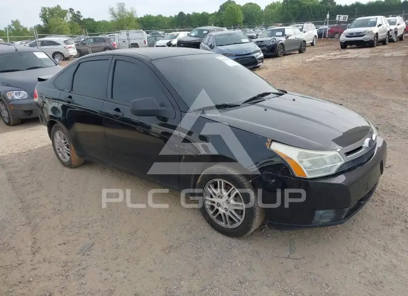 2010 Ford FOCUS photo