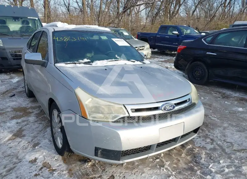 2010 Ford FOCUS photo