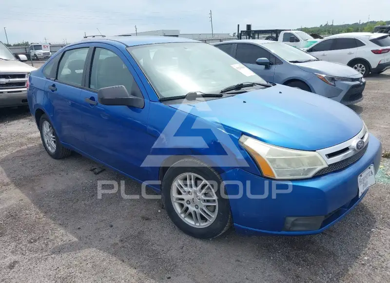 2010 Ford FOCUS photo