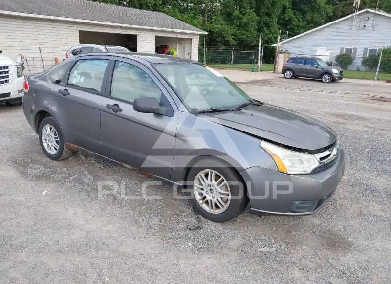 2010 Ford FOCUS photo