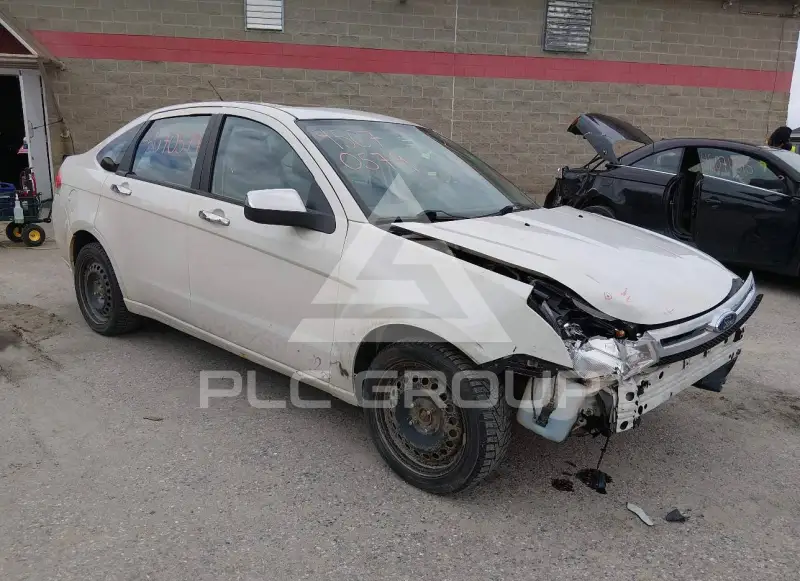 2010 Ford FOCUS photo
