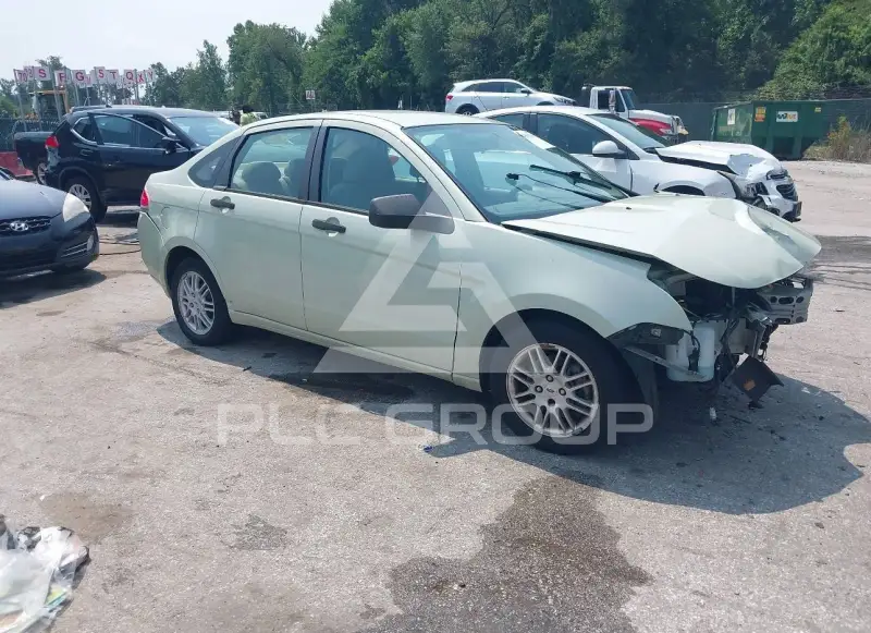 2010 Ford FOCUS photo