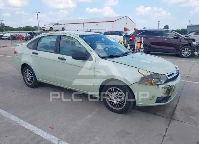 2010 Ford FOCUS photo