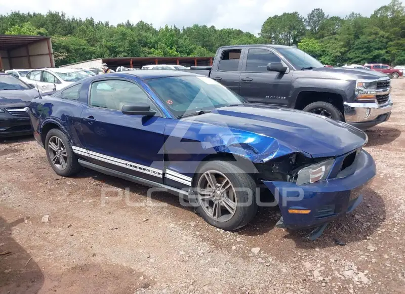 2010 Ford MUSTANG фото