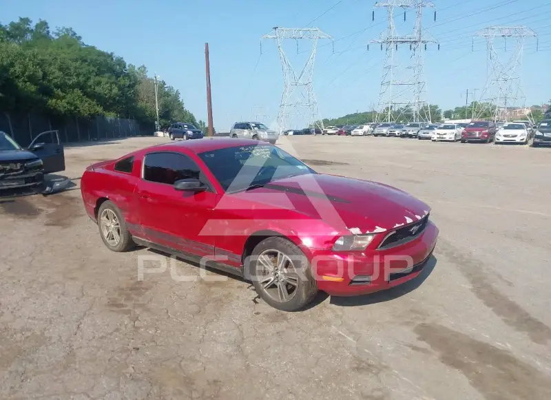 2010 Ford MUSTANG фото