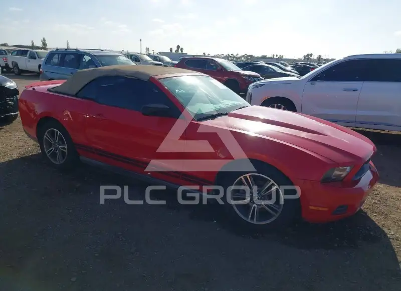 2010 Ford MUSTANG photo
