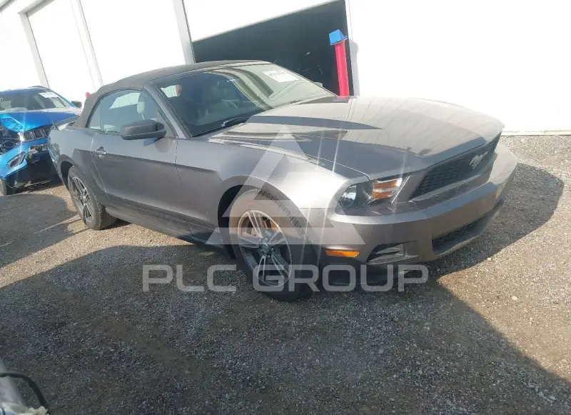 2010 Ford MUSTANG фото