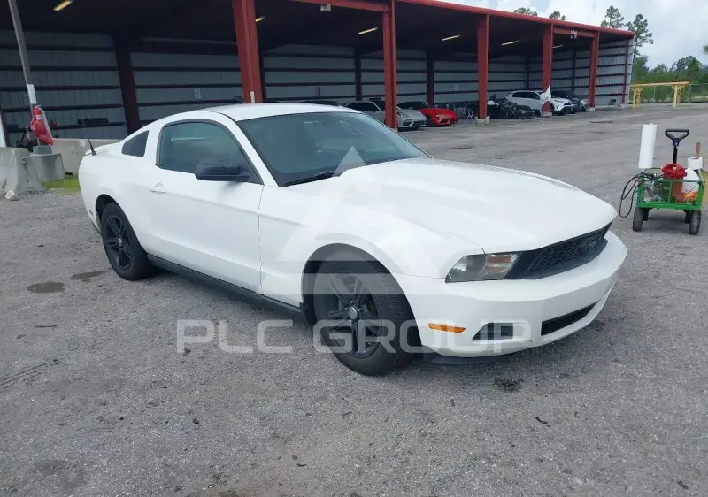 2010 Ford MUSTANG фото