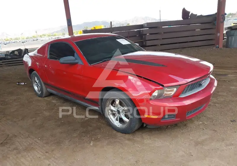 2010 Ford MUSTANG photo