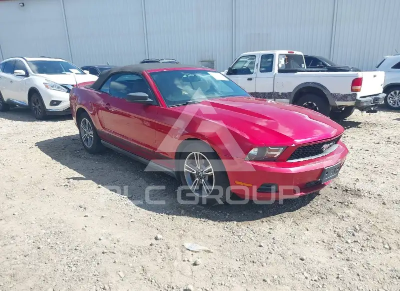 2010 Ford MUSTANG photo