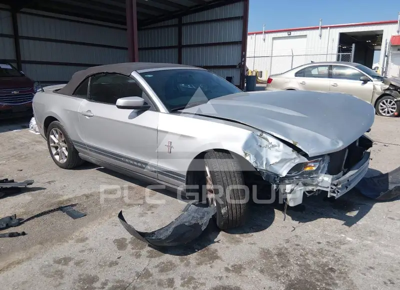 2010 Ford MUSTANG фото