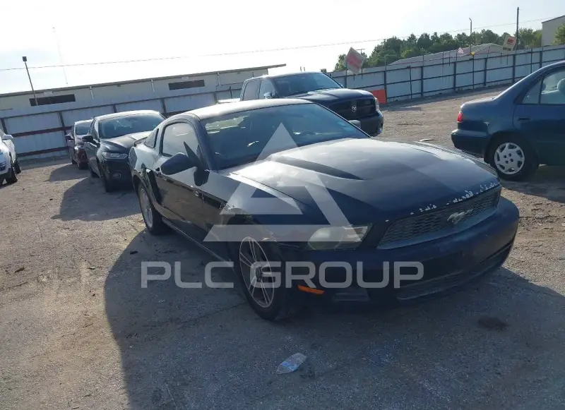2010 Ford MUSTANG фото