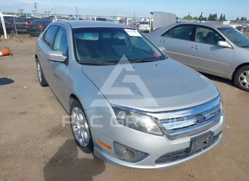 2010 Ford FUSION фото