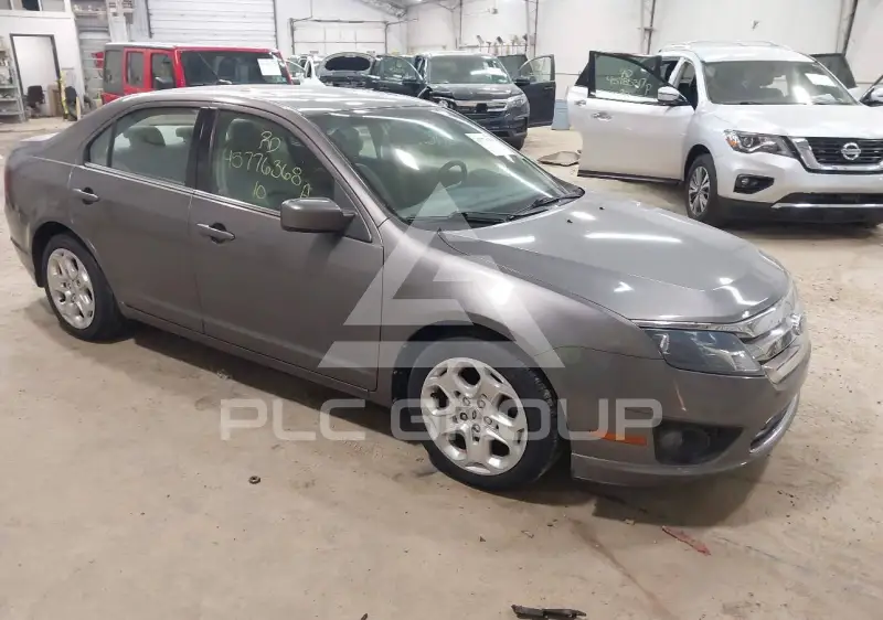 2010 Ford FUSION фото