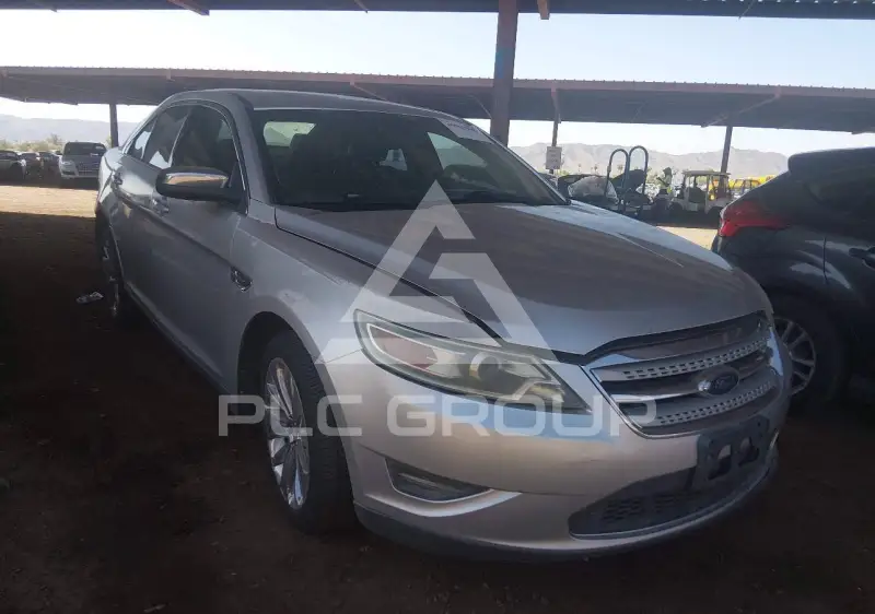 2010 Ford TAURUS photo