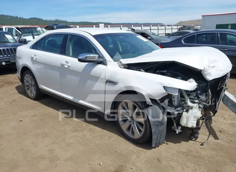 2010 Ford TAURUS фото
