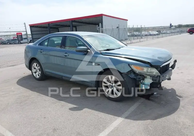 2010 Ford TAURUS photo