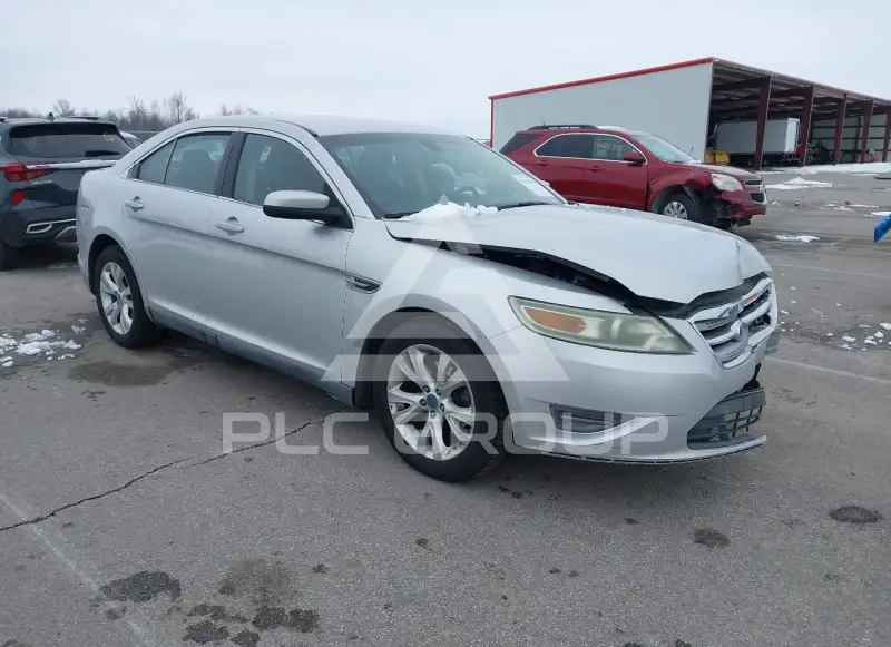 2010 Ford TAURUS фото