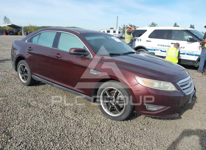 2010 Ford TAURUS photo