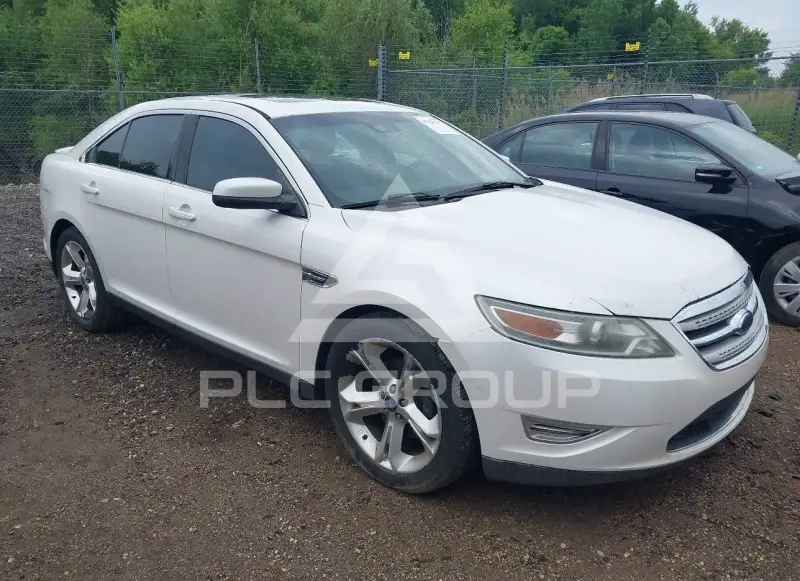 2010 Ford TAURUS фото