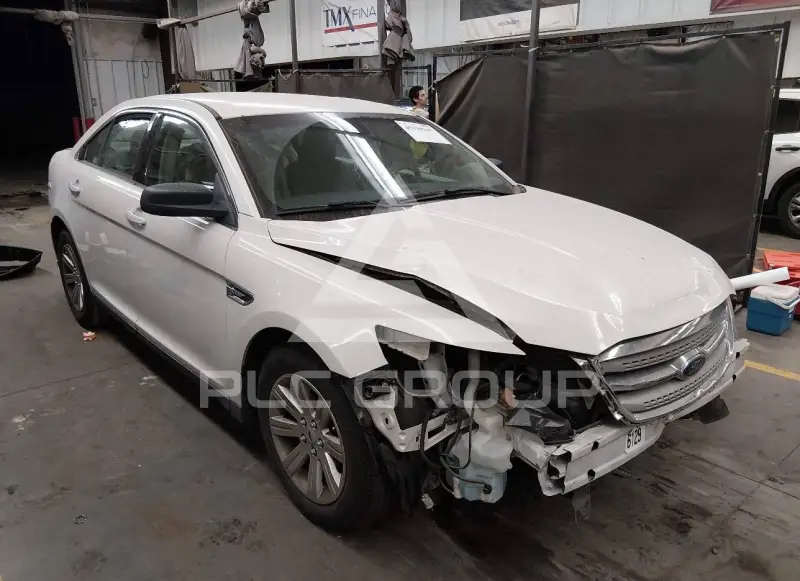 2010 Ford TAURUS фото