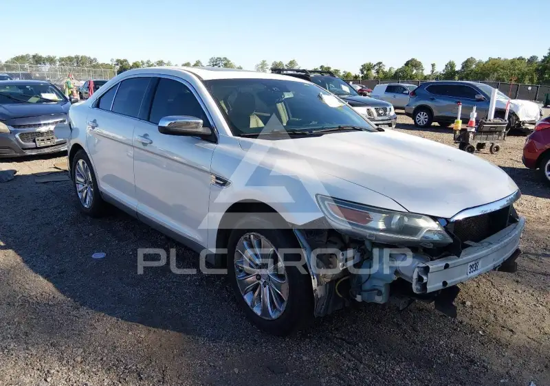 2010 Ford TAURUS фото