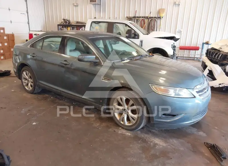 2010 Ford TAURUS фото