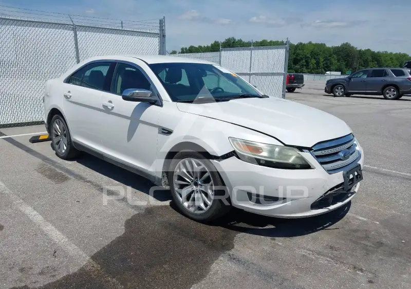 2010 Ford TAURUS фото