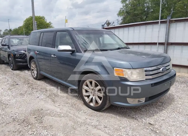 2010 Ford FLEX photo