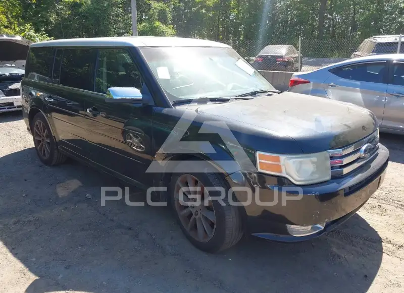 2010 Ford FLEX photo